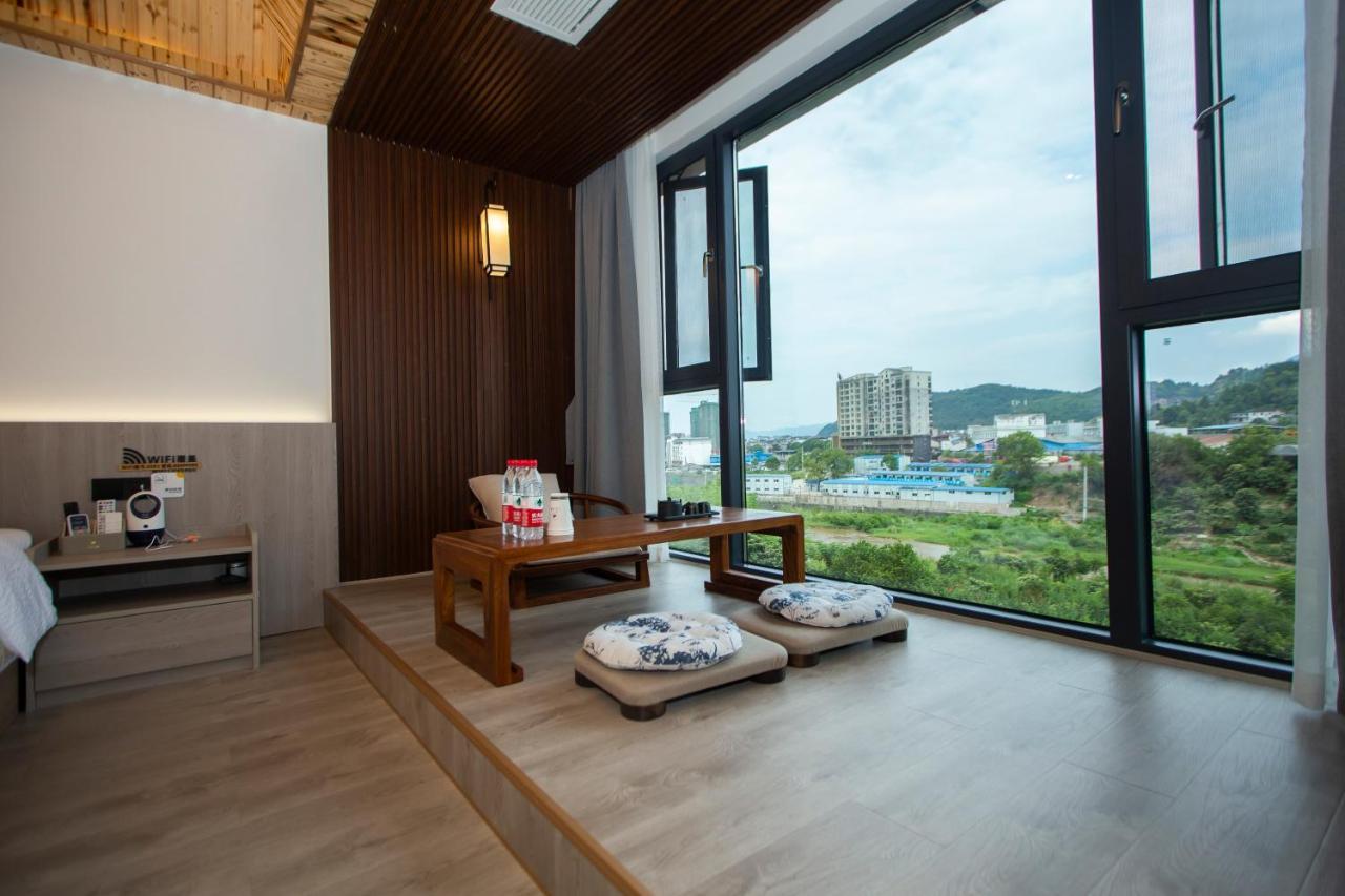 Heaven'S Gate Home Stay --Free Pick Up Service--Panoramic View Of Tianmen Mountain Čang-ťia-ťie Exteriér fotografie