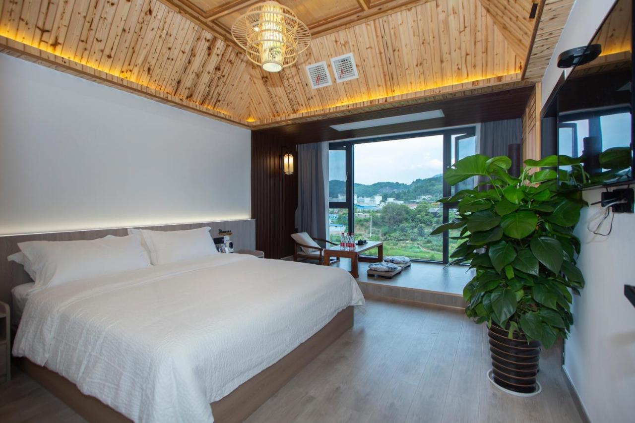 Heaven'S Gate Home Stay --Free Pick Up Service--Panoramic View Of Tianmen Mountain Čang-ťia-ťie Exteriér fotografie